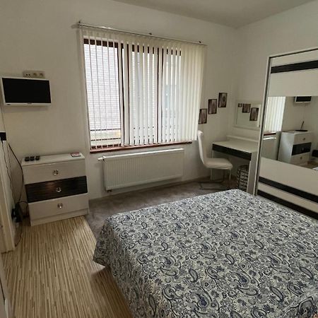 Two Bedroom Flat - Hyper Center Brüsszel Kültér fotó