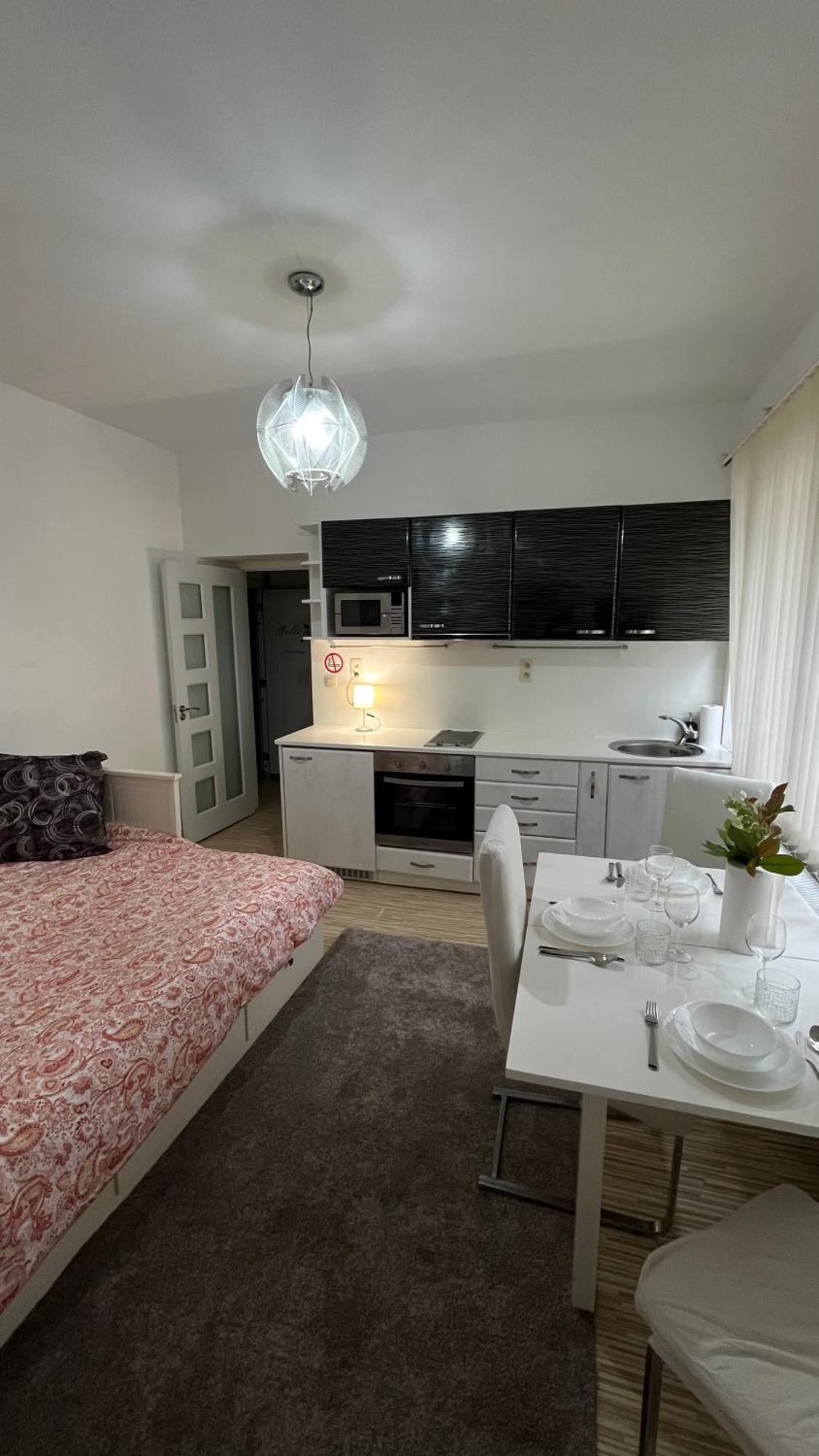 Two Bedroom Flat - Hyper Center Brüsszel Kültér fotó